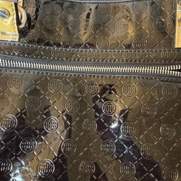 Dana Buchman Black Patent Embossed Leather Tote Bag With Front Zipper Pocket & T - Picture 4 of 12